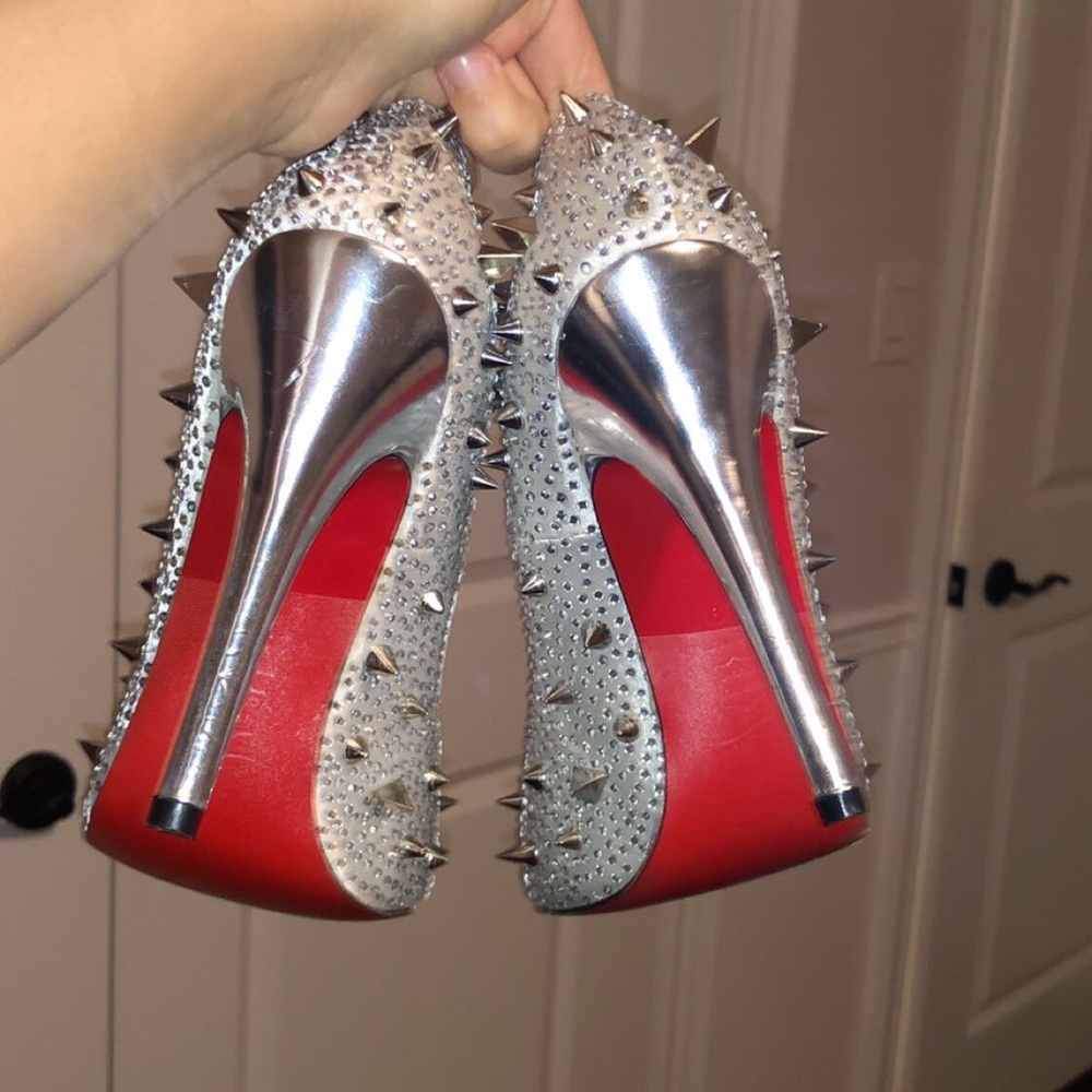 Heels - Picture 9 of 9